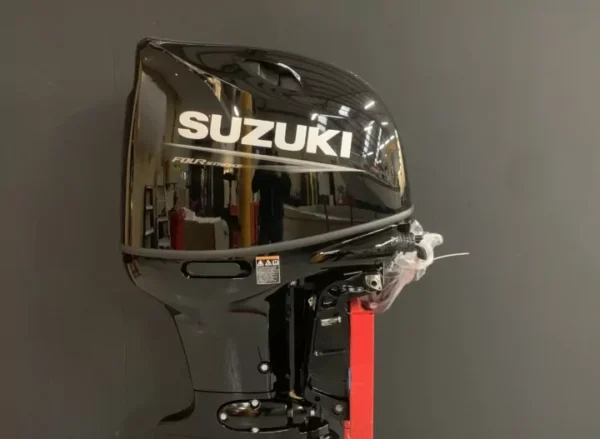 Suzuki 140 HP EFI