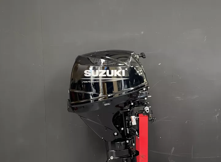 Suzuki 30 HP EFI