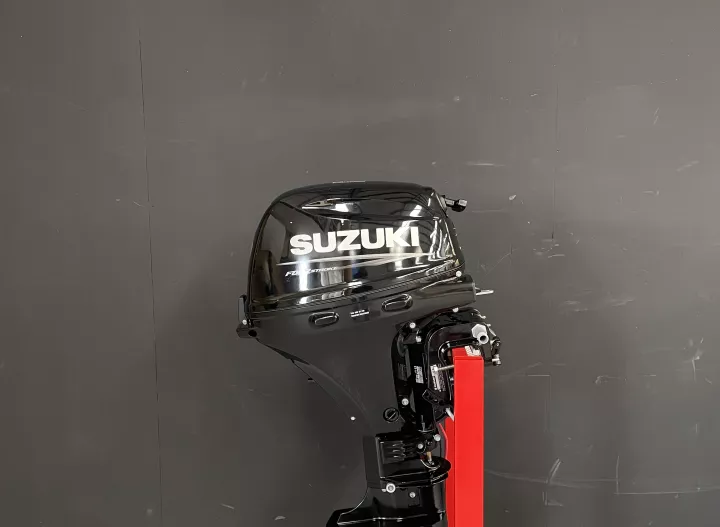 Suzuki 9.9 HP EFI